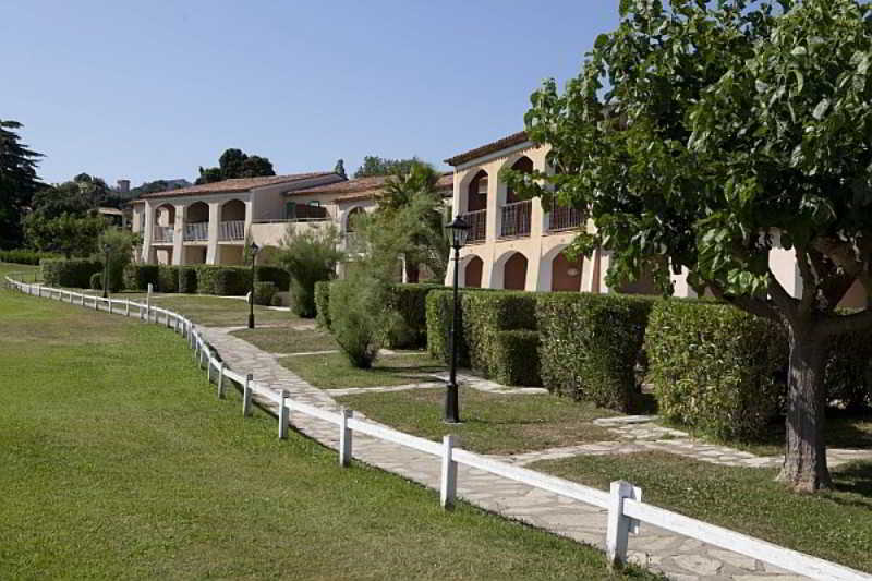 Résidence Pierre&Vacances Les Parcs de Grimaud Esterno foto