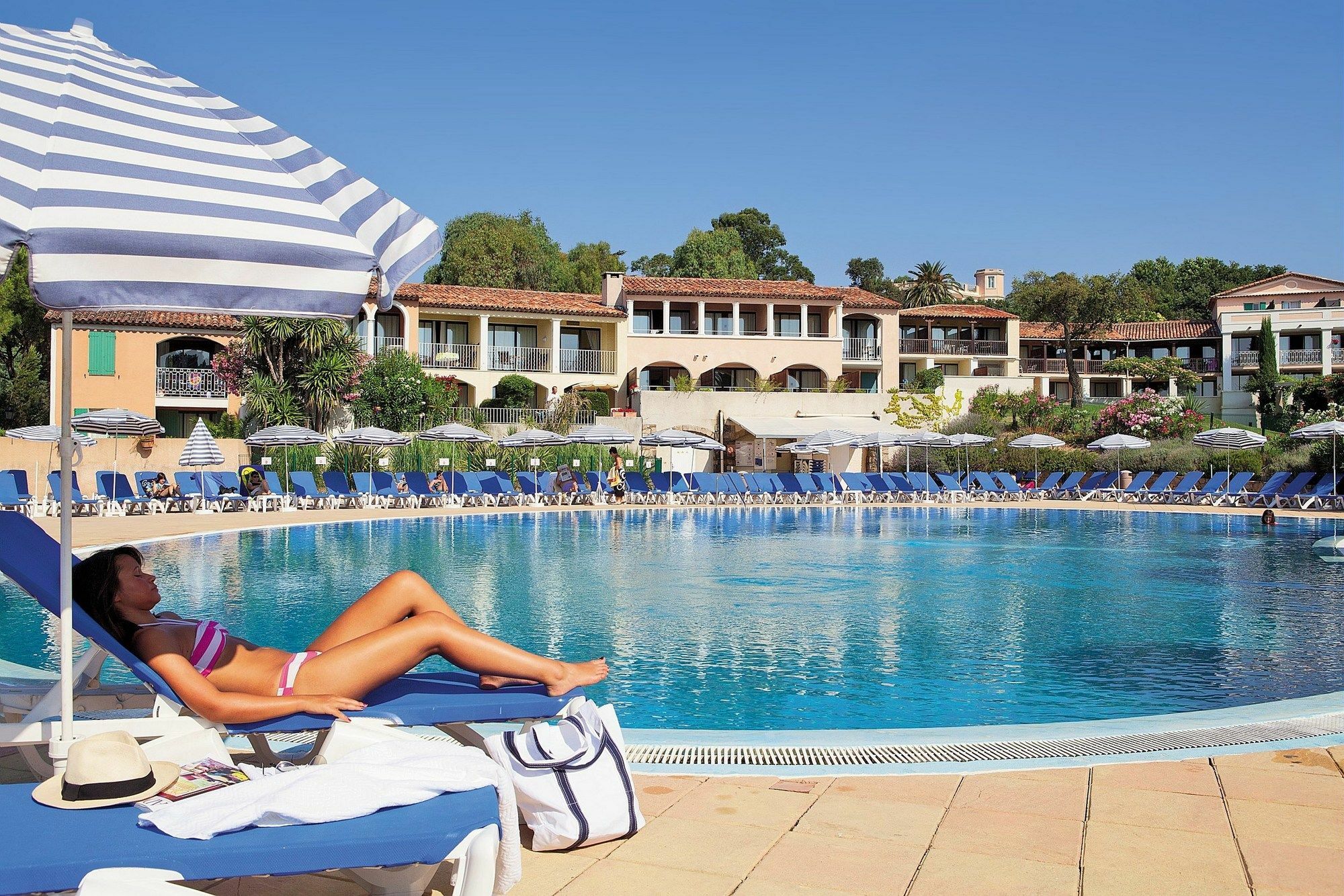 Résidence Pierre&Vacances Les Parcs de Grimaud Esterno foto